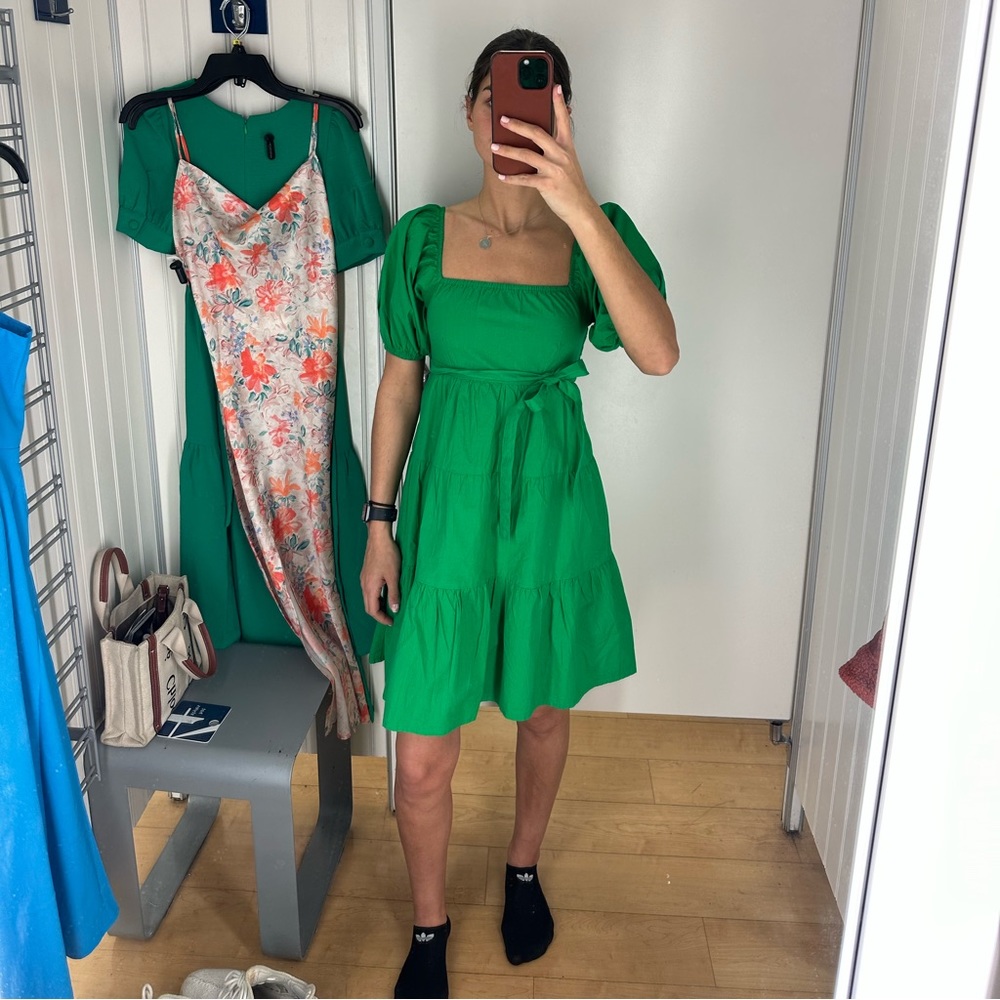 Sim and Sam Kelly Green Puff Sleeve Dress